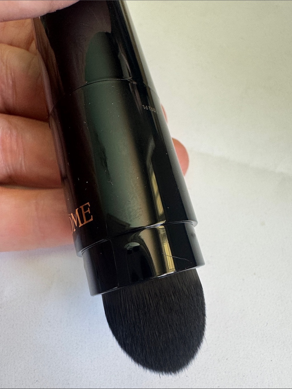 Lancome 320
Teint Idole Ultra Wear Foundation Stick 5-in-1 Foundation Stick - Picture 6 of 8
